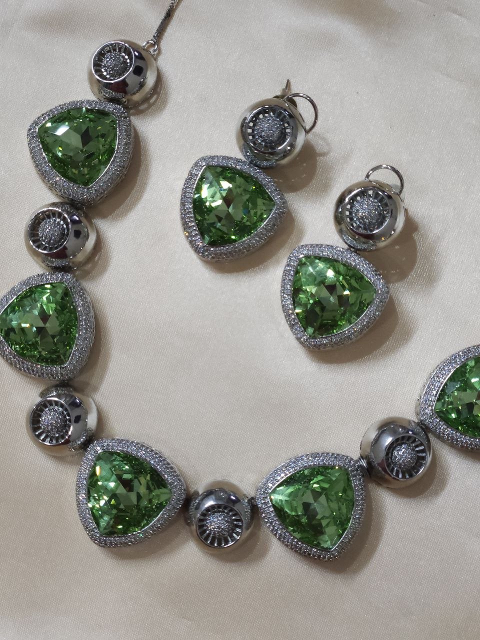 Celebrity Green Swarovski AD Necklace [Premium]