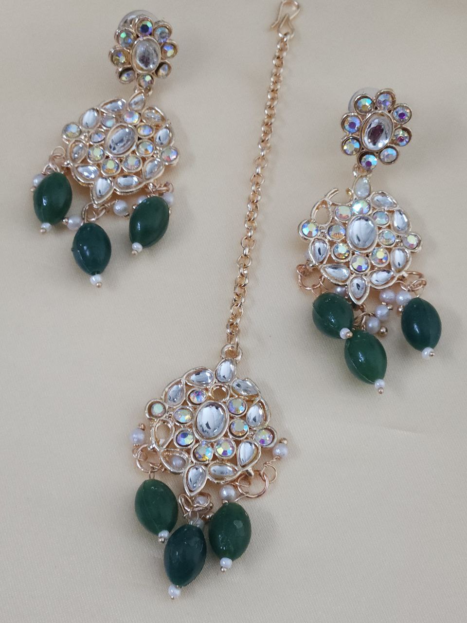 Green Glitter AD Choker Necklace