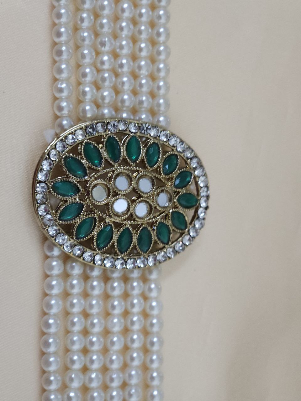 Green Mirror Pearl Choker