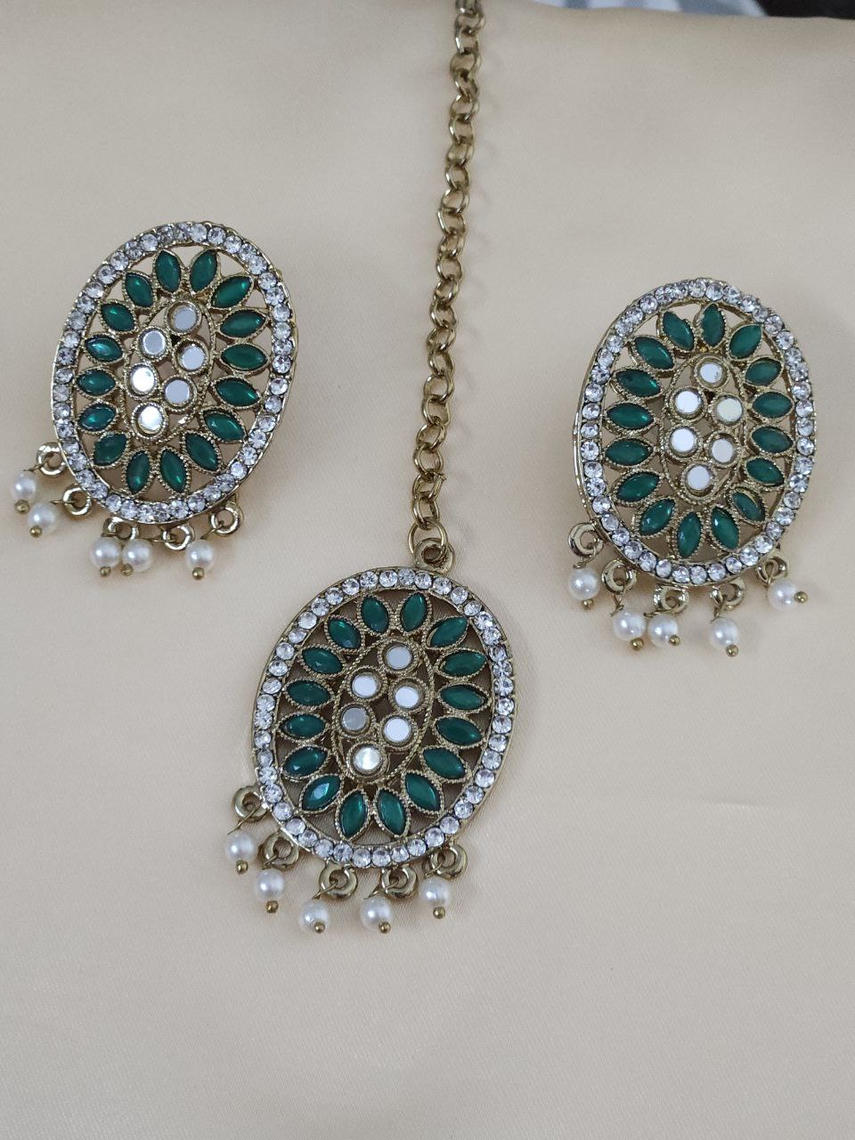 Green Mirror Pearl Choker