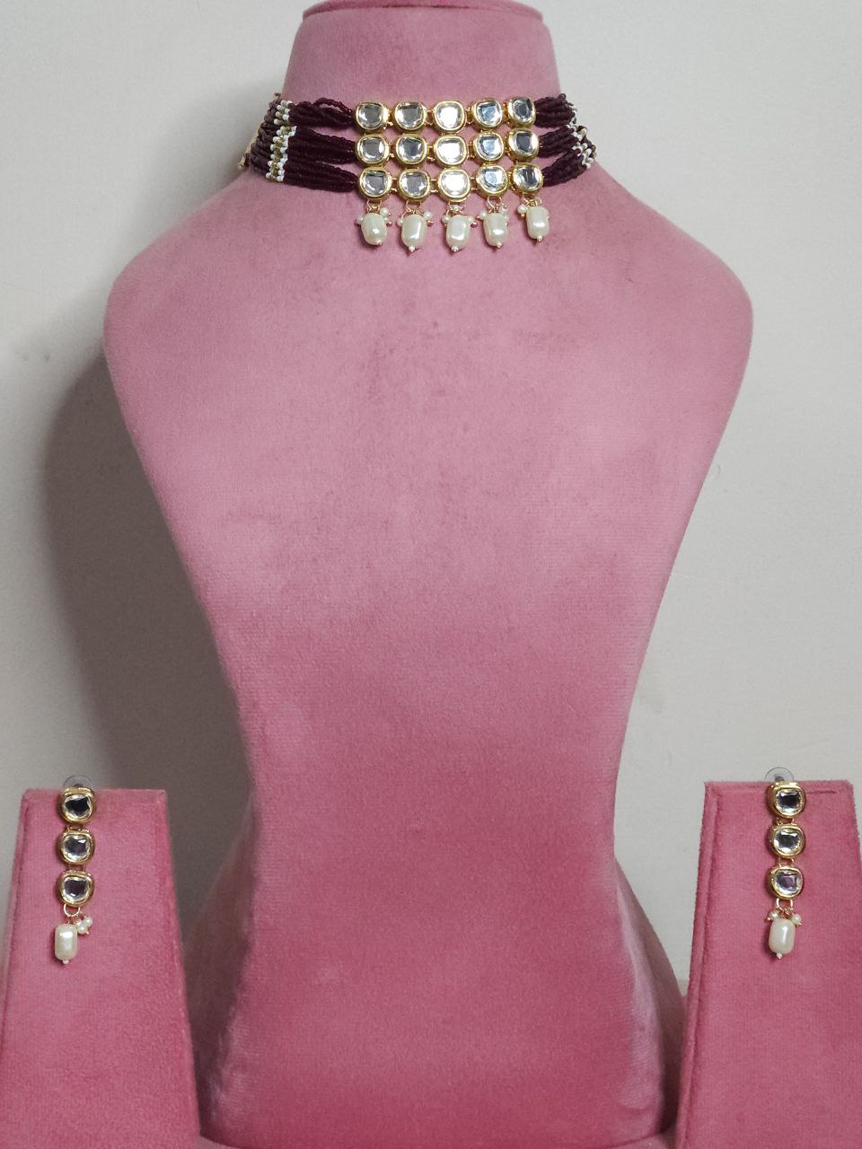Maroon Bandhai Choker Necklace