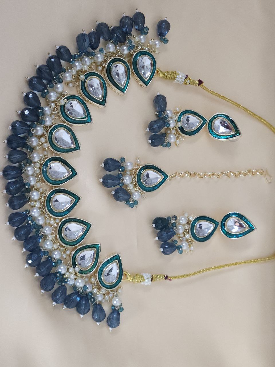 Turquoise Green Choker Necklace