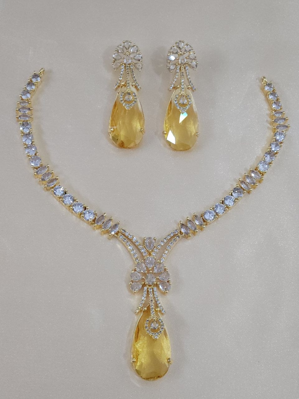 Laddoo Yellow Celebrity AD Necklace