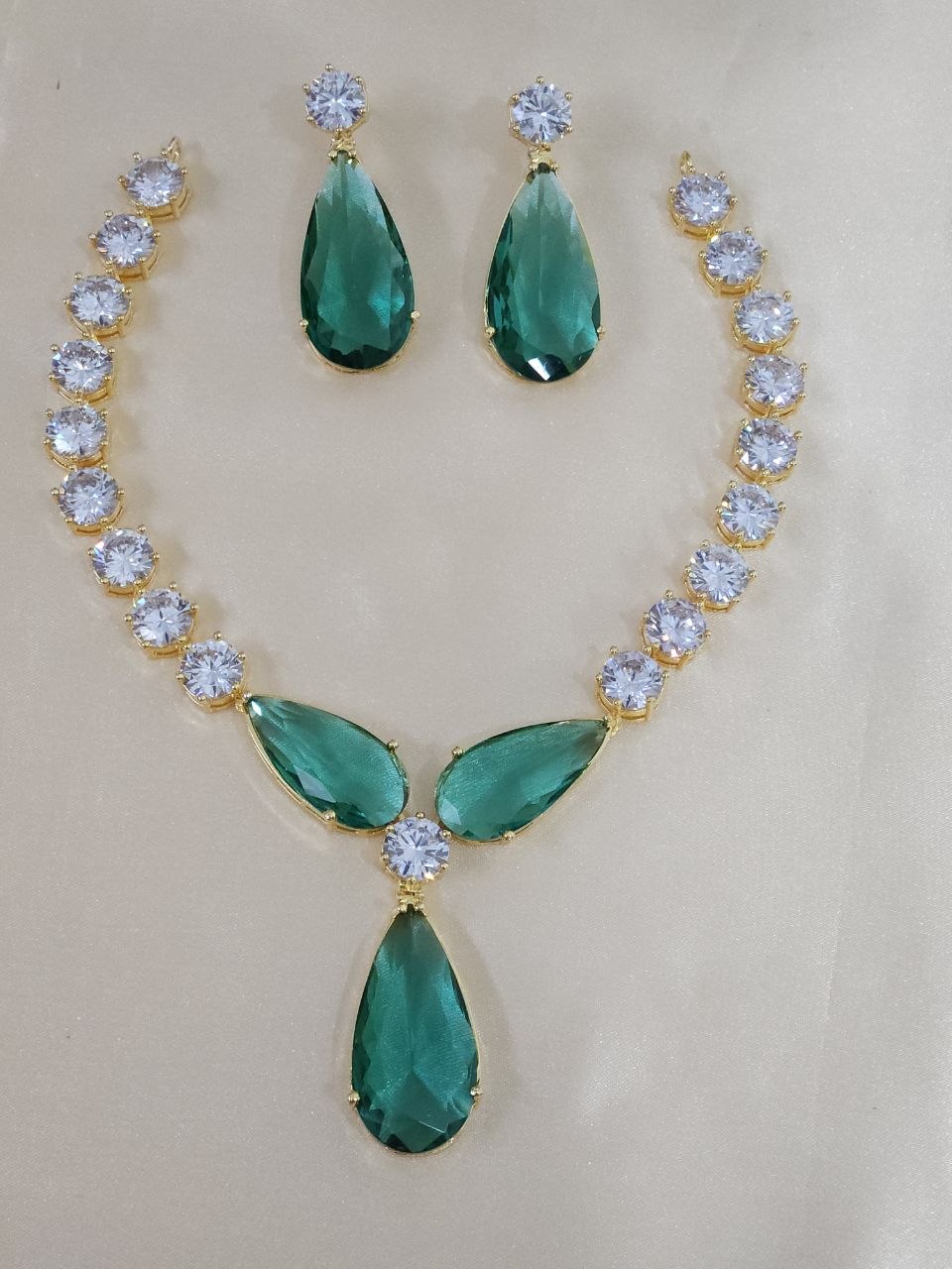 Rama Green Solitaire Diamond Celebrity Necklace