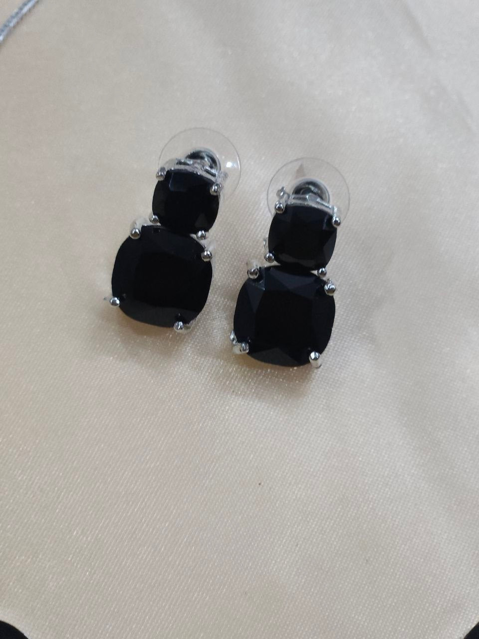 Black Big Stone AD Necklace [Premium]