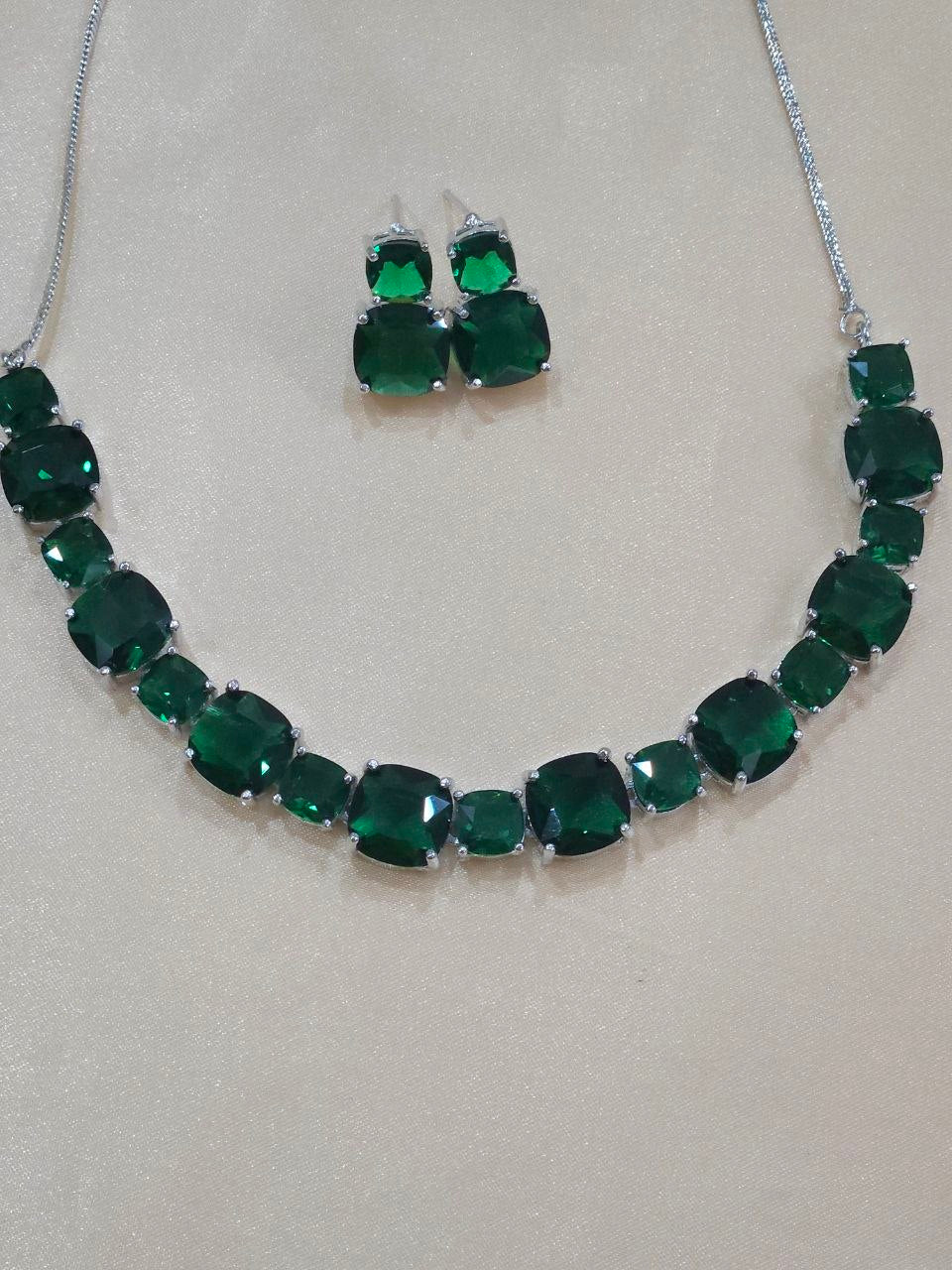Green Big Stone AD Necklace [Premium]