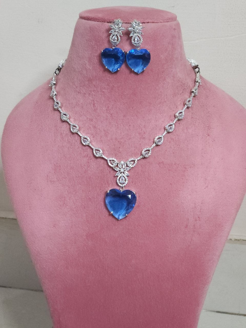 Titanic Heart-Shape AD Necklace [Premium]