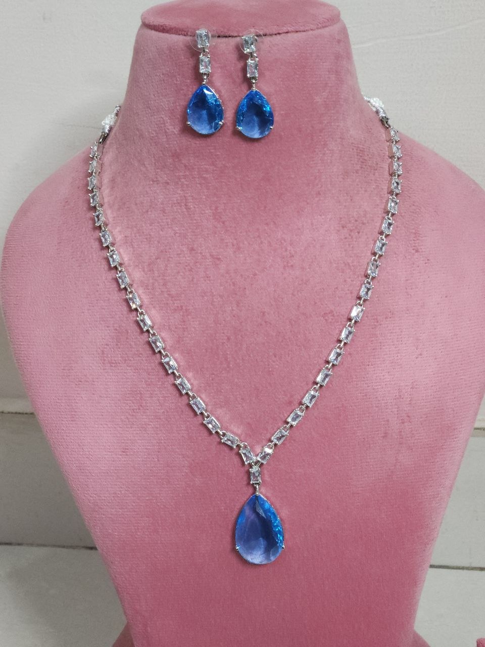 Aqua Blue Long AD Necklace [Premium]