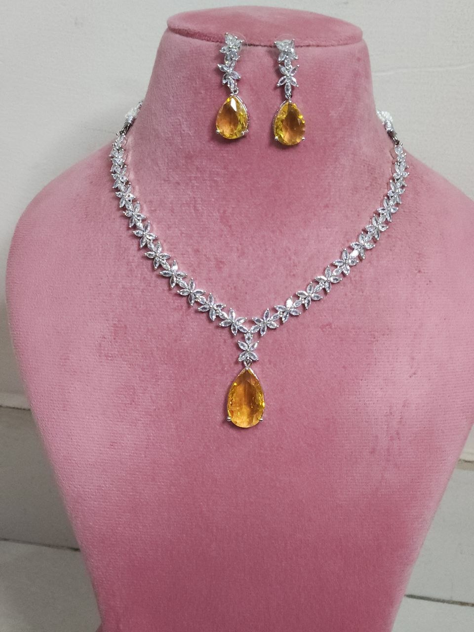 Golden Yellow AD Necklace [Premium]