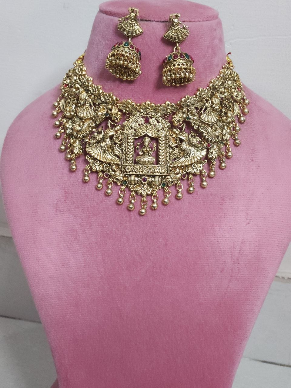 Laxmi Motif Gold Choker