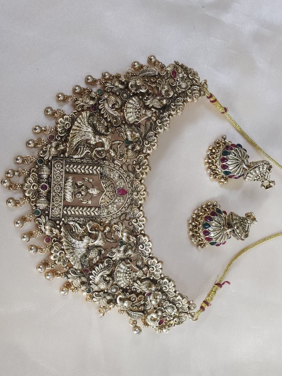 Laxmi Motif Gold Choker