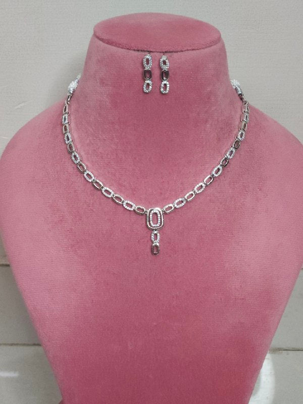Silver AD Sleek Necklace [Premium]