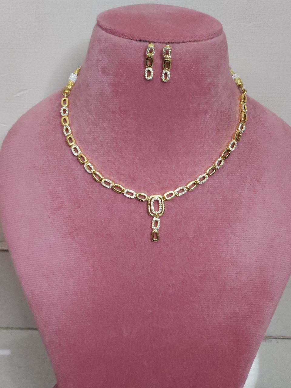 Silver AD Sleek Necklace [Premium]