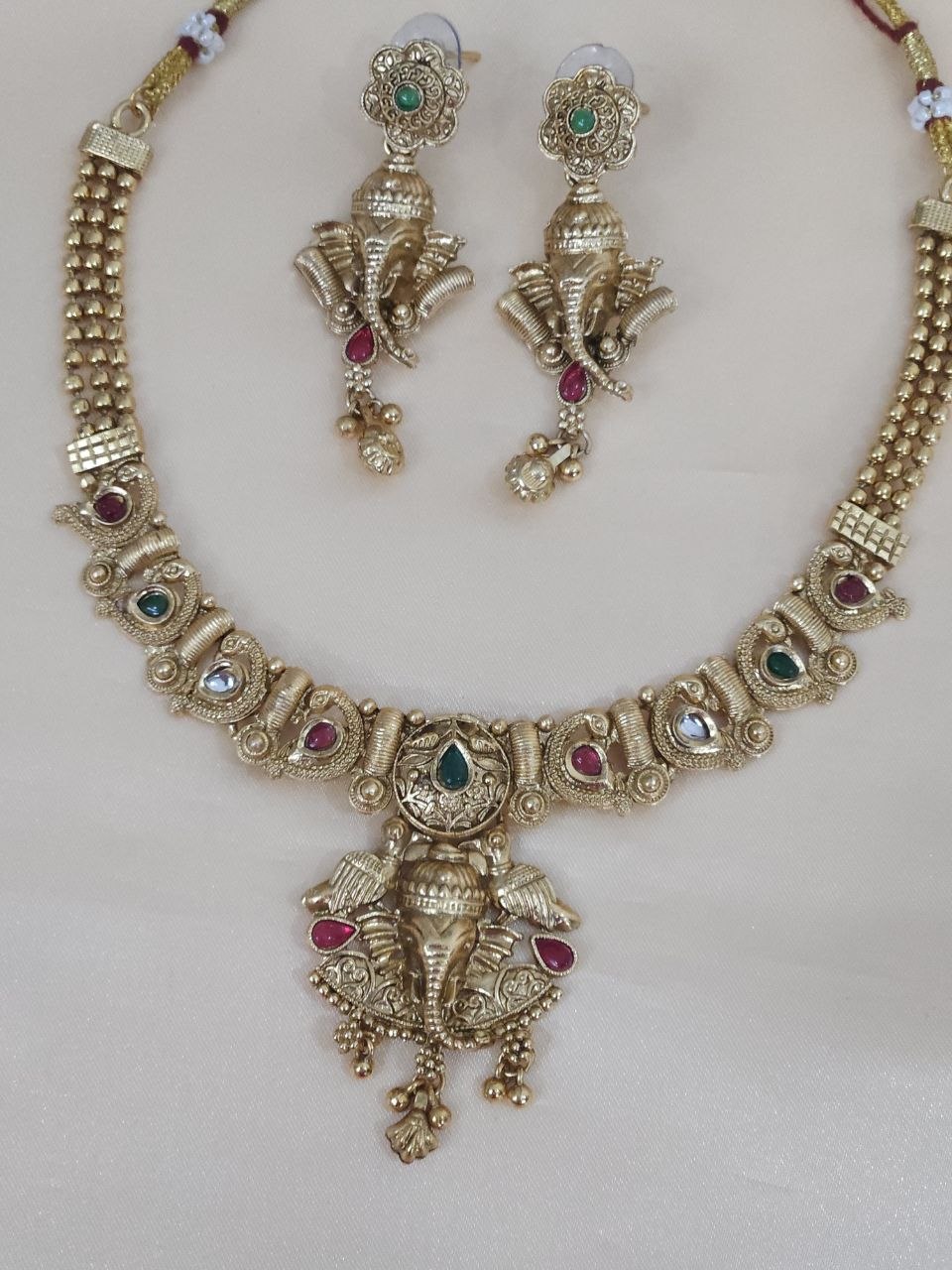 Vianayak Gold Temple Necklace