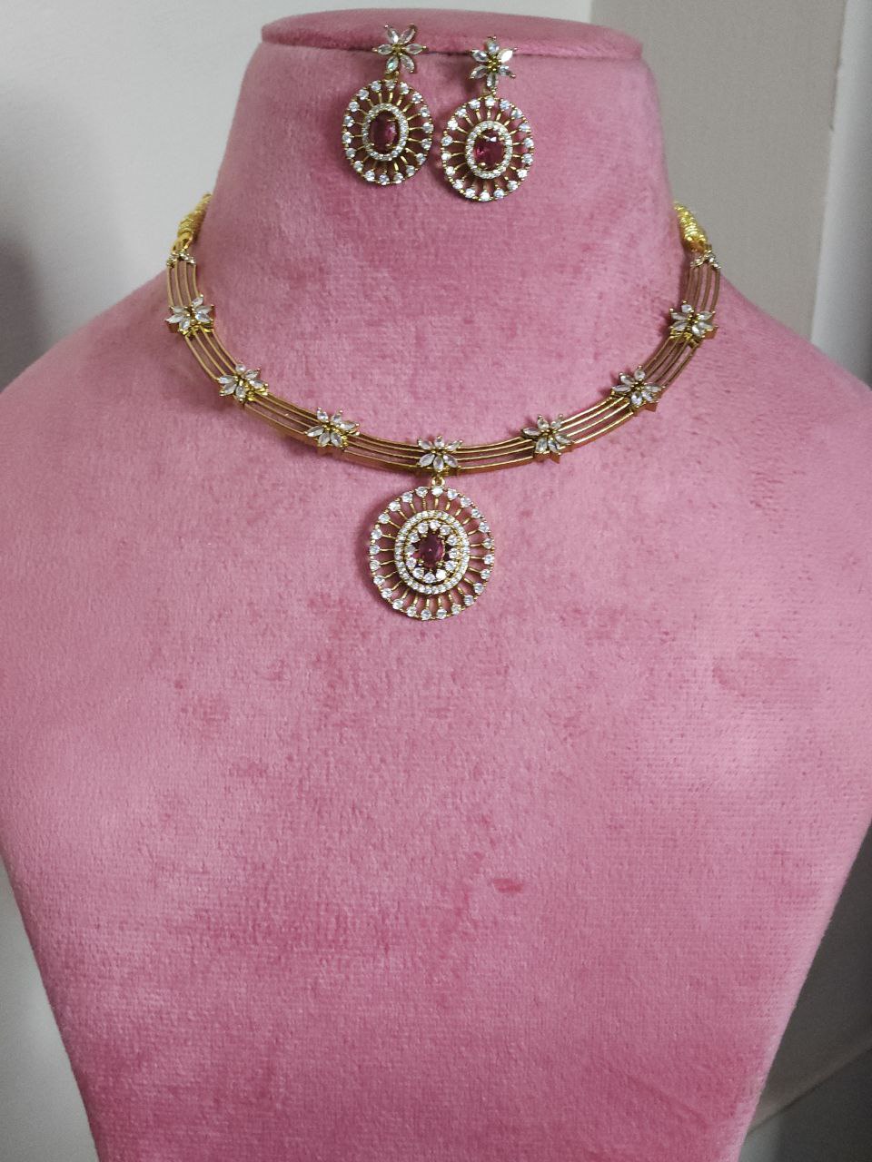 Overlay Red AD Hasli Necklace