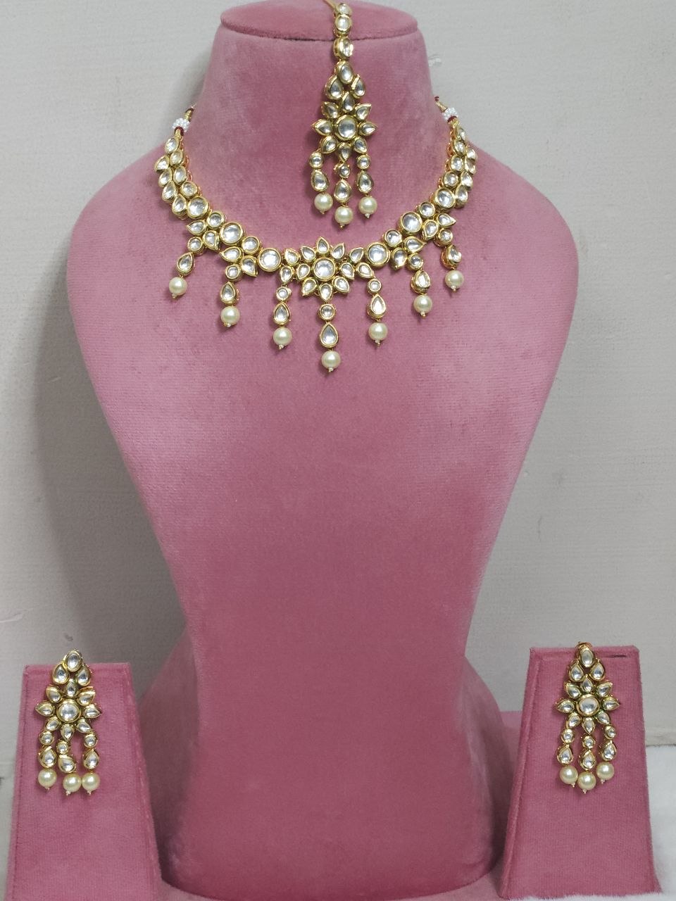Premium Kundan Semi-Bridal Gold Necklace
