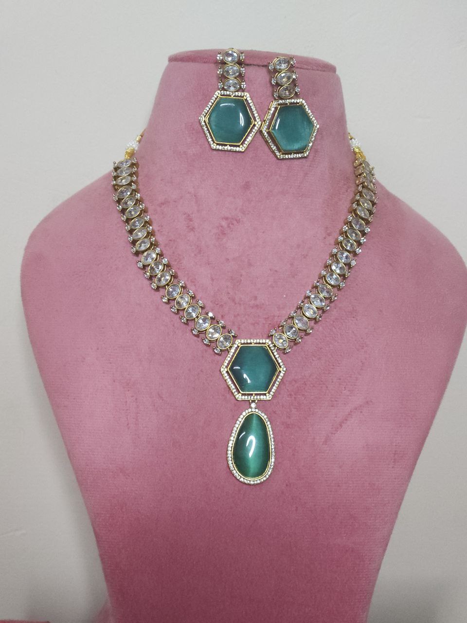 Premium Moissanite-Look AD Necklace