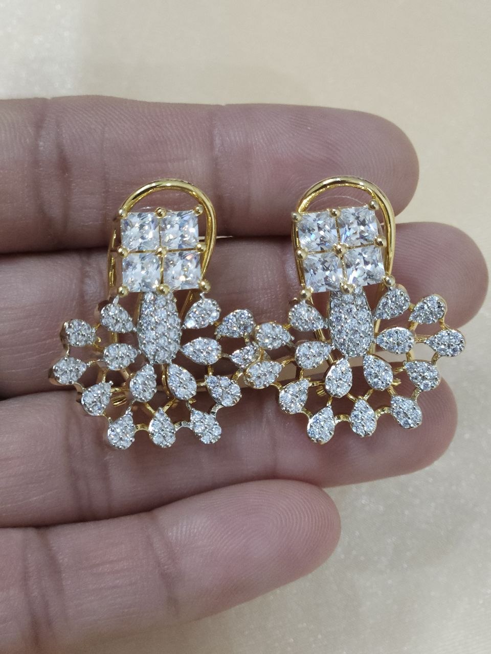 Tanishq Designer Dual-Polish AD Hasli Necklace [Premium]