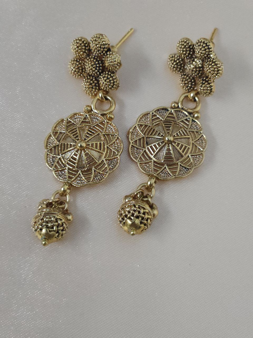 Jali Work Gold Ghungru Necklace