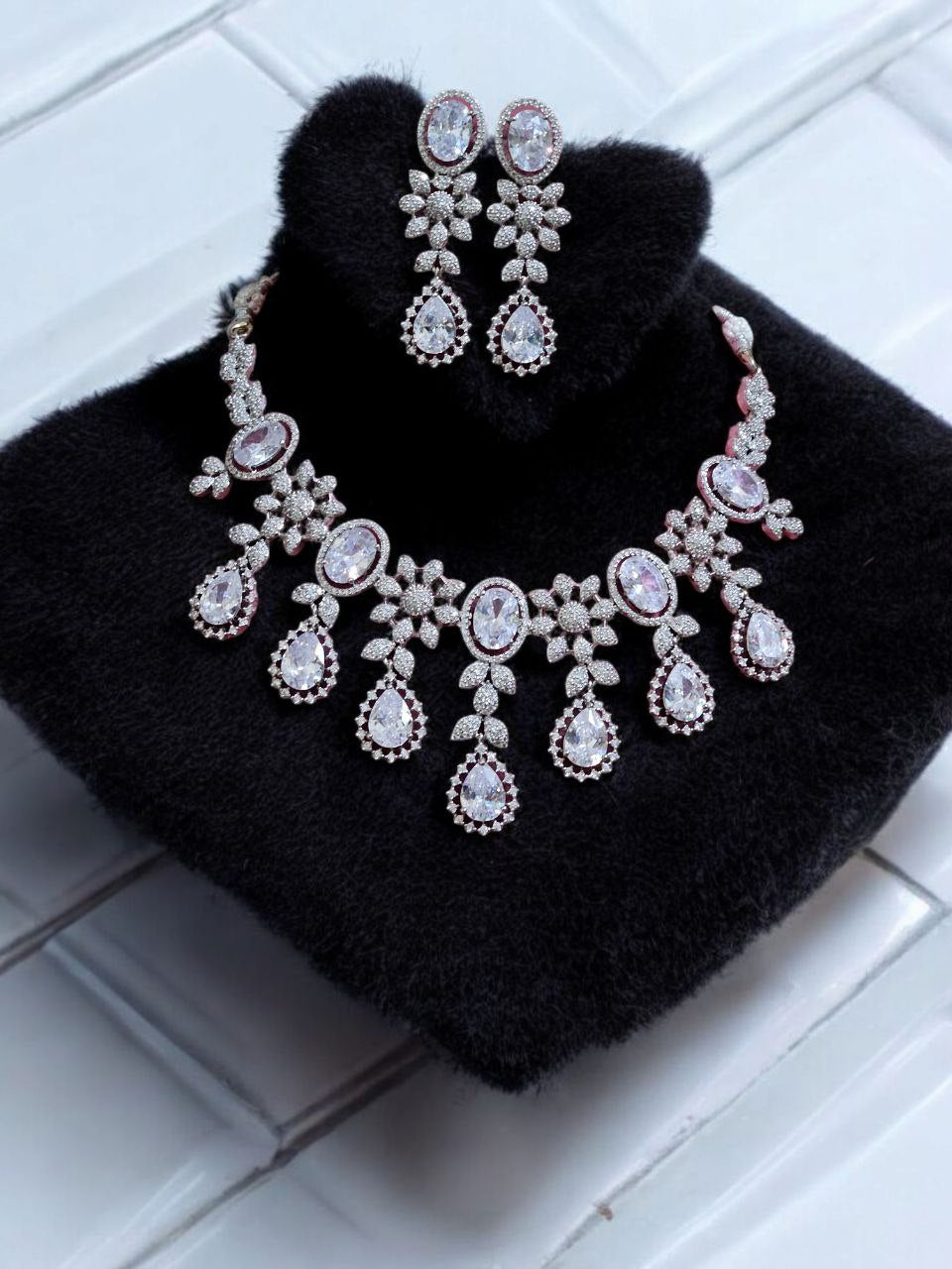 Diamond Lookalike Premium AD Set – Diamond Drops