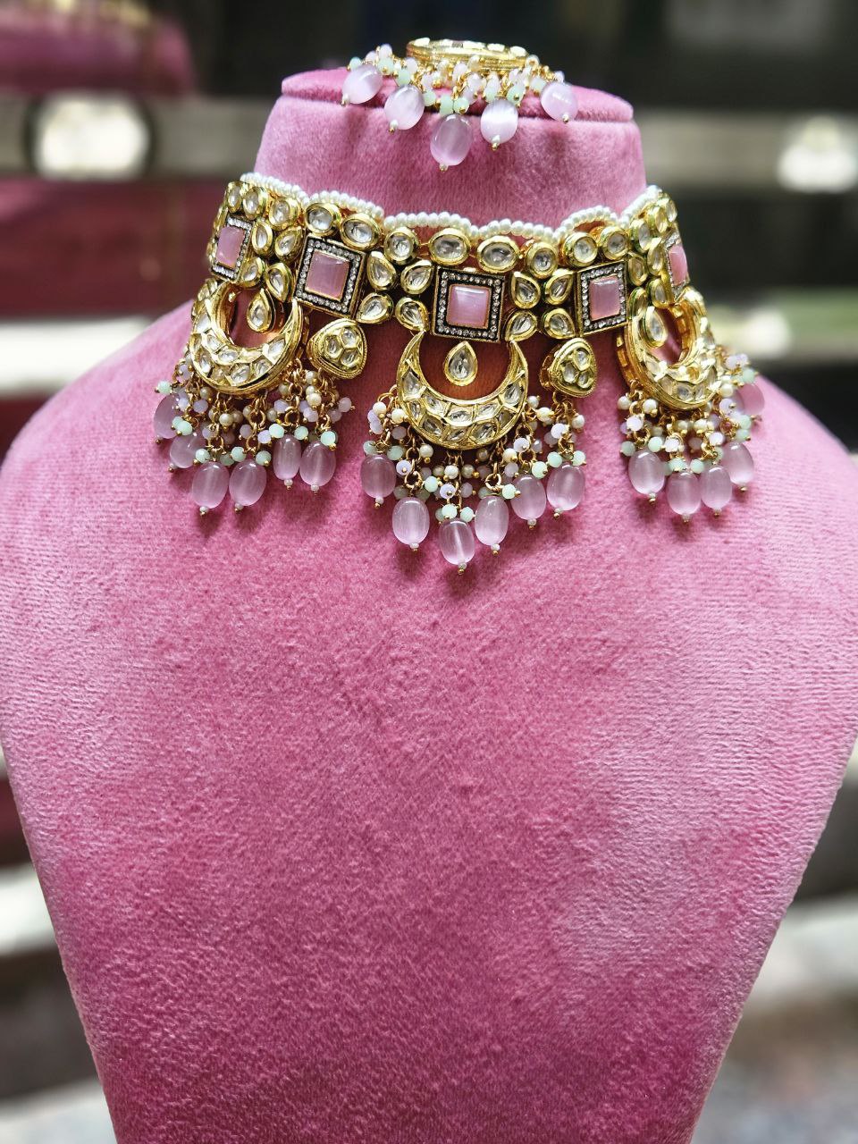 Monalisa AD Bridal Choker