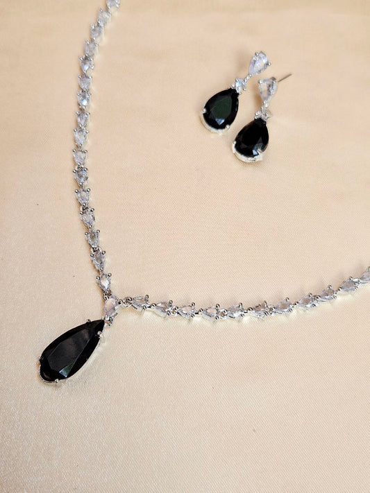 Black Statement AD Set