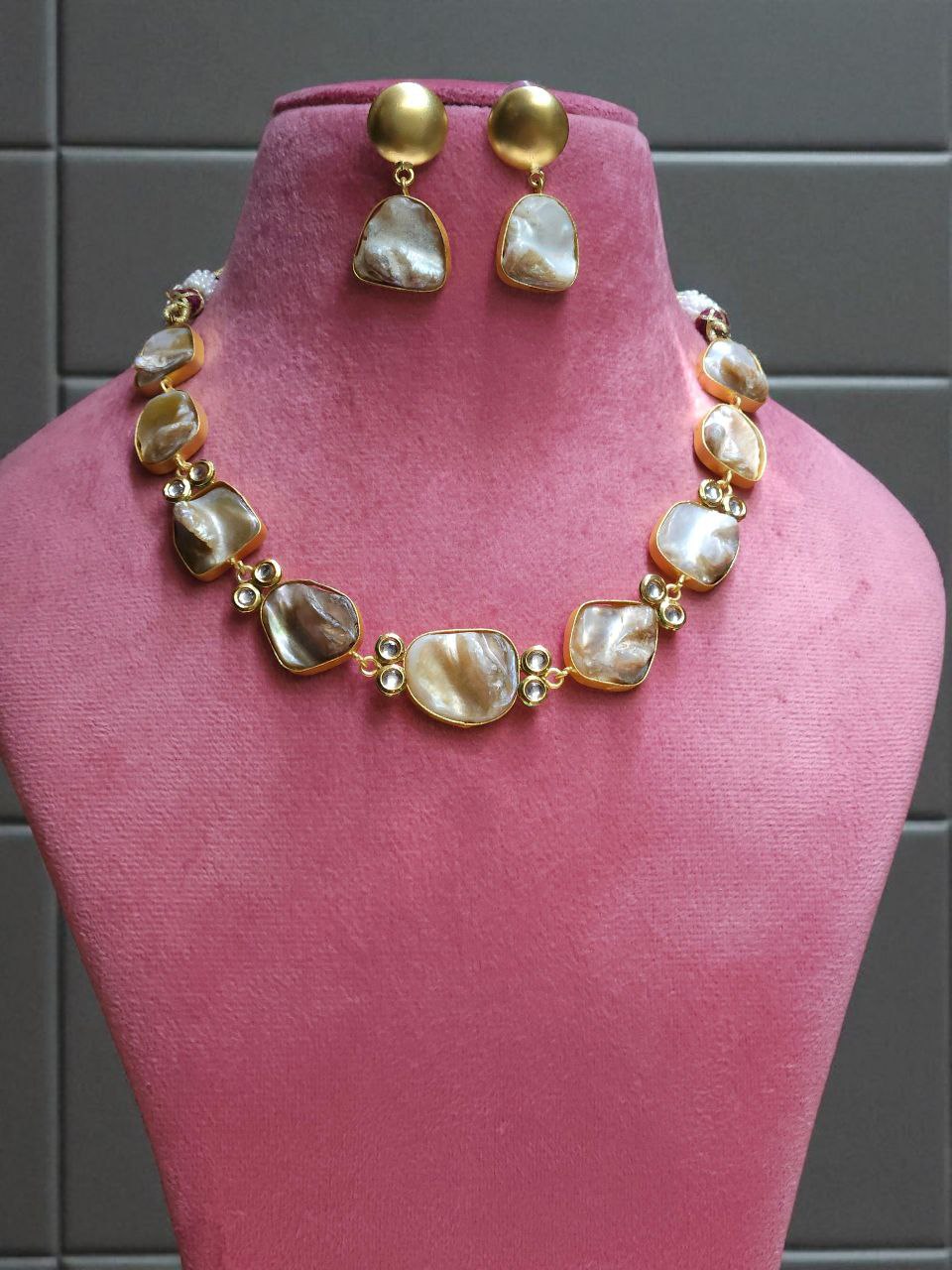 Mother of Pearl Necklace