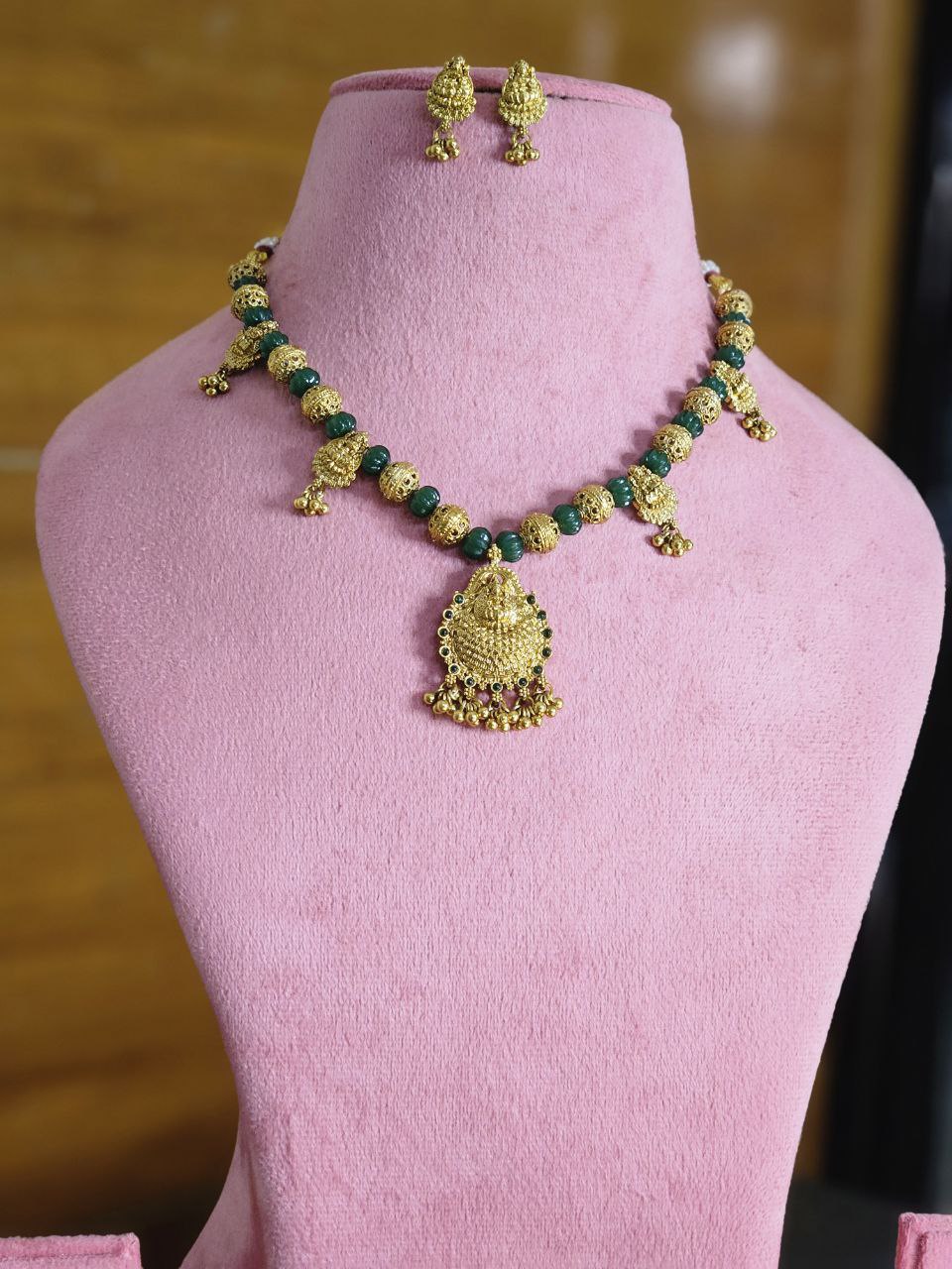 Green Laxmi Kanthi Ghungru Necklace